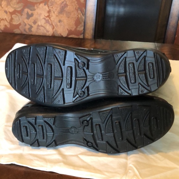 KAMIK Women's Black Rain Boots - Picture 7 of 10